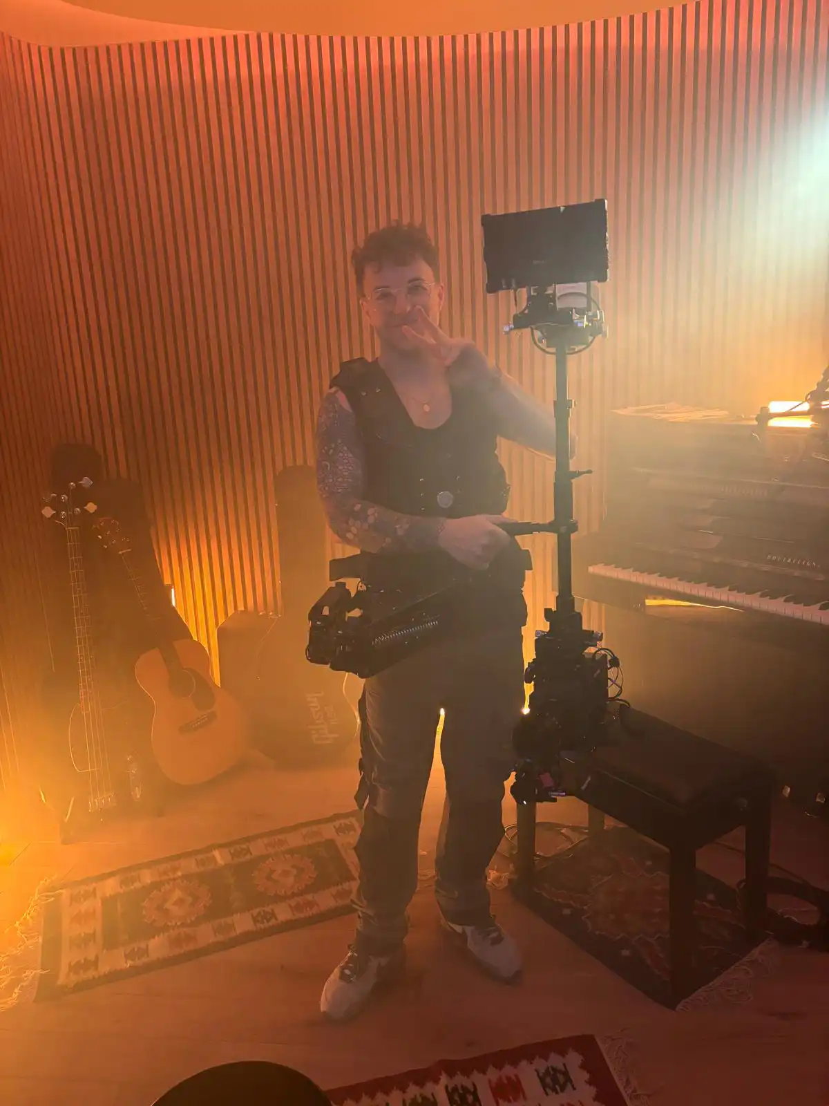 behind the scenes Hunter